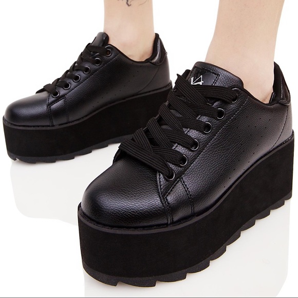 black lala platform sneakers